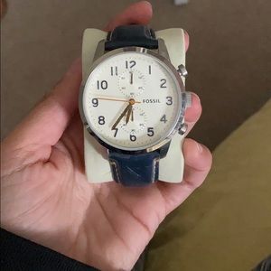 Navy leather band fossil watch